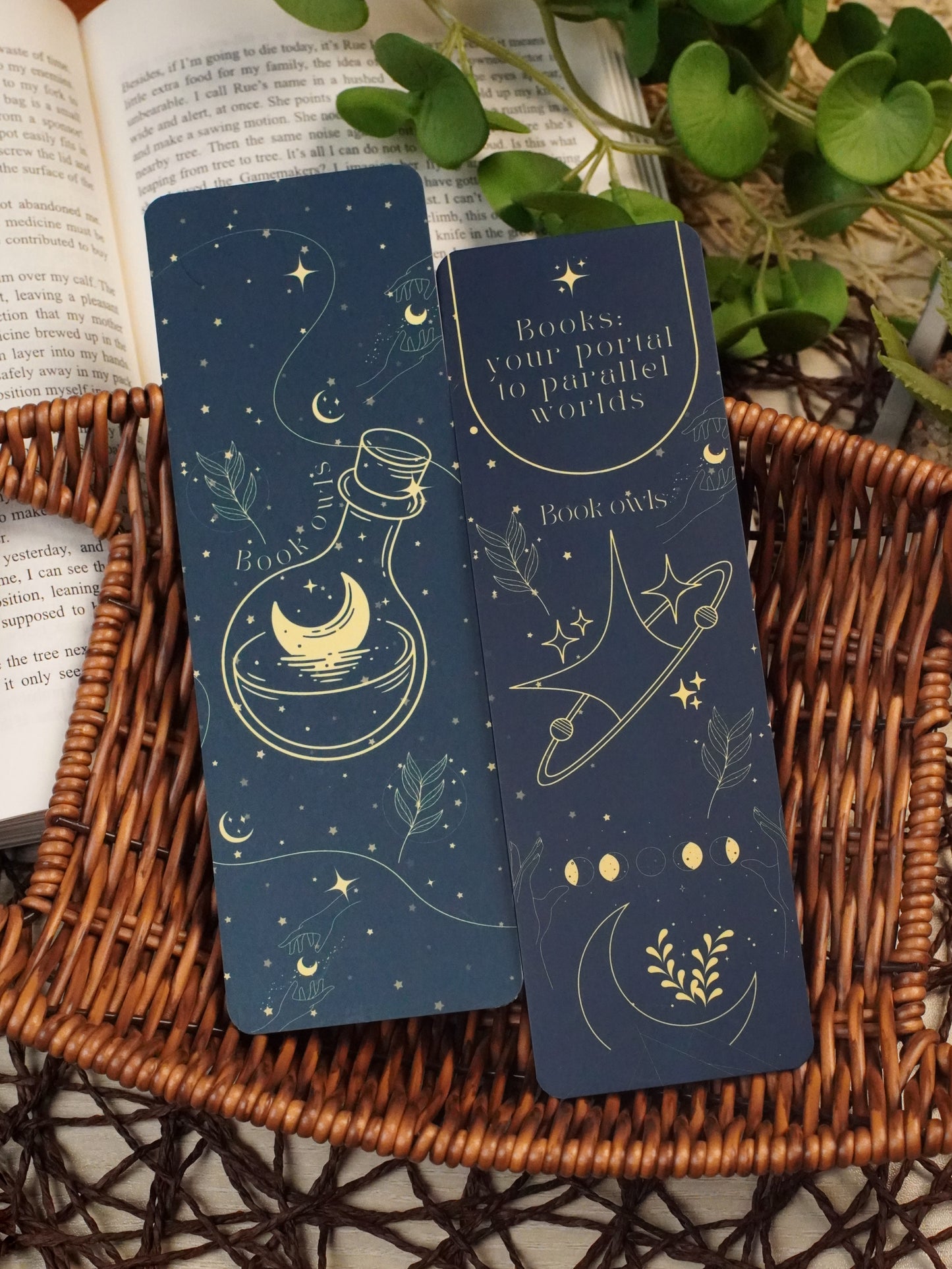 SNB011 - Celestial Themed Bookmark