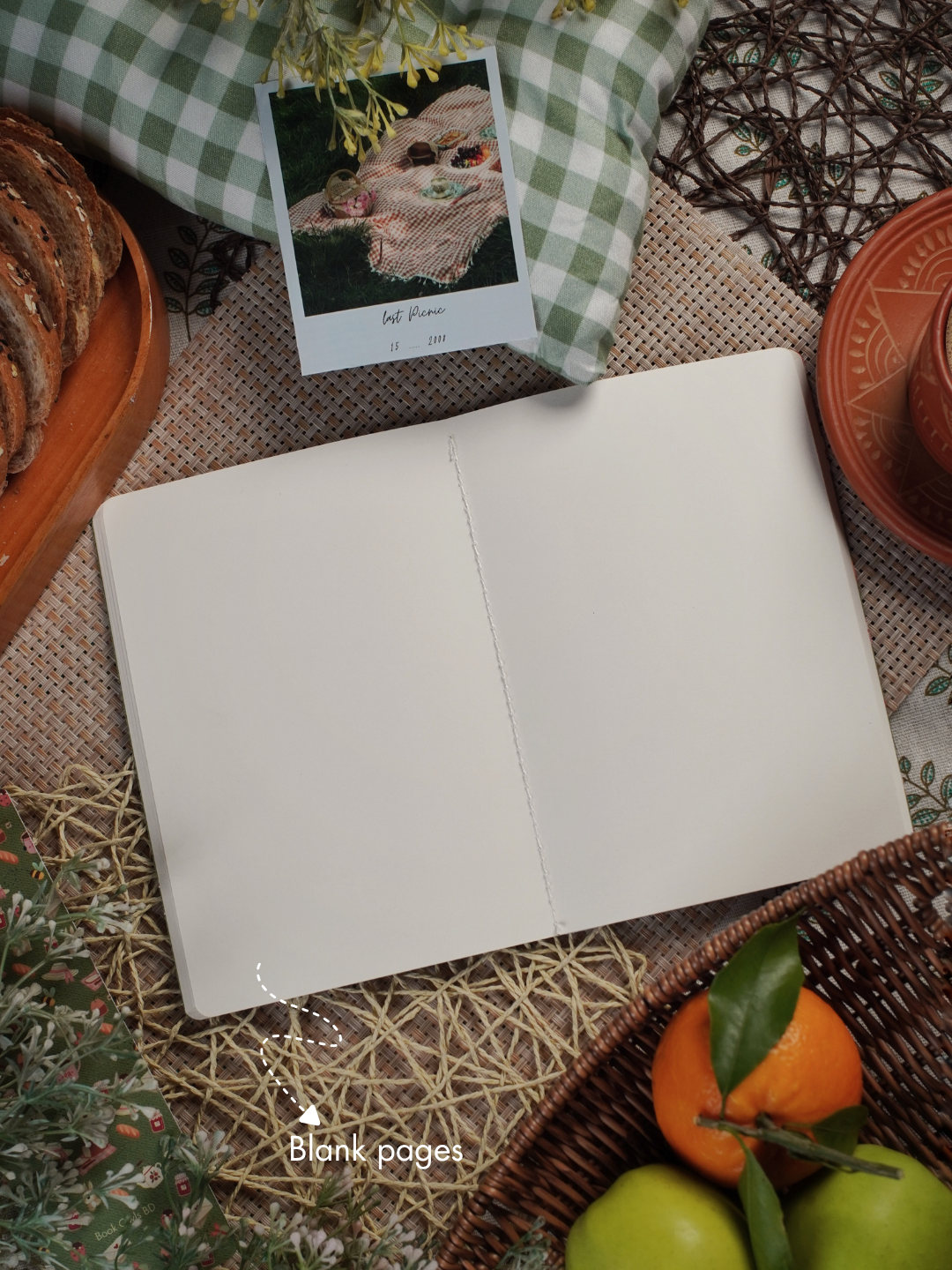 SNSN02 - Cozy Picnic - Stitched notebook