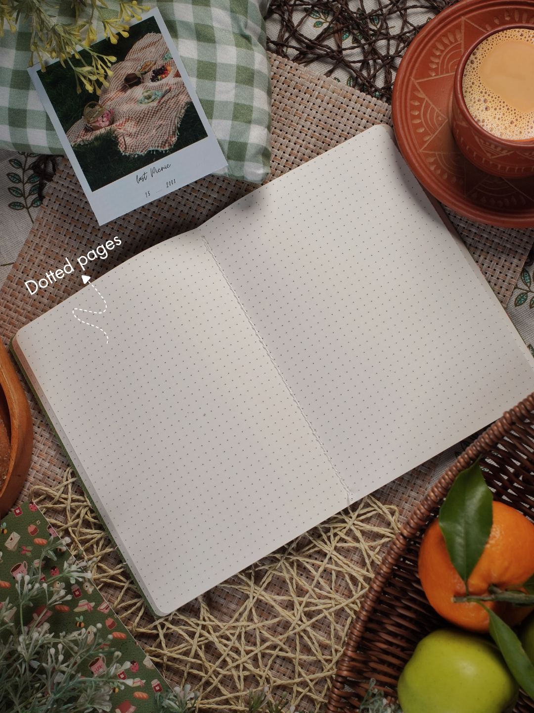 SNSN02 - Cozy Picnic - Stitched notebook