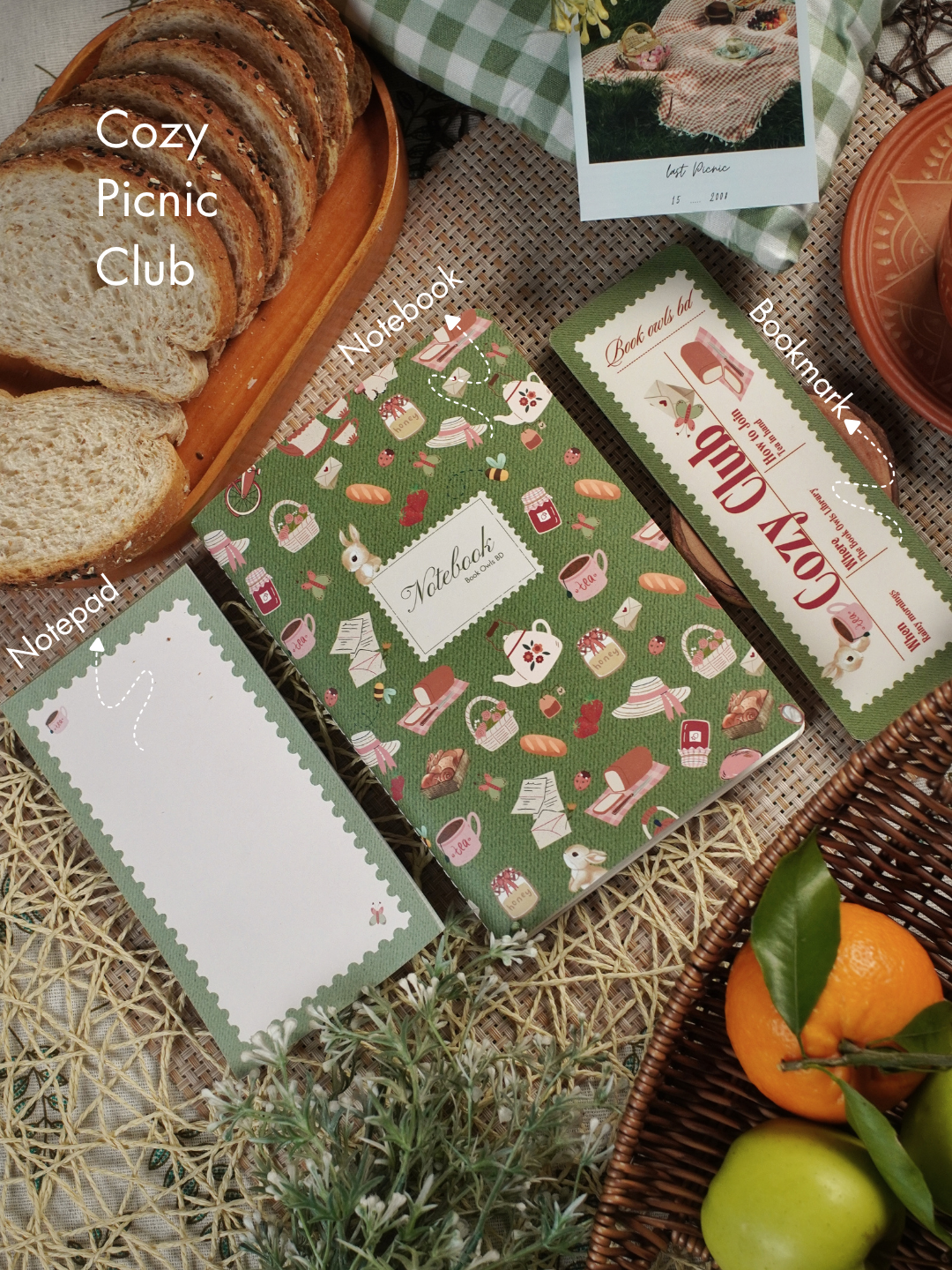 SNSN02 - Cozy Picnic - Stitched notebook