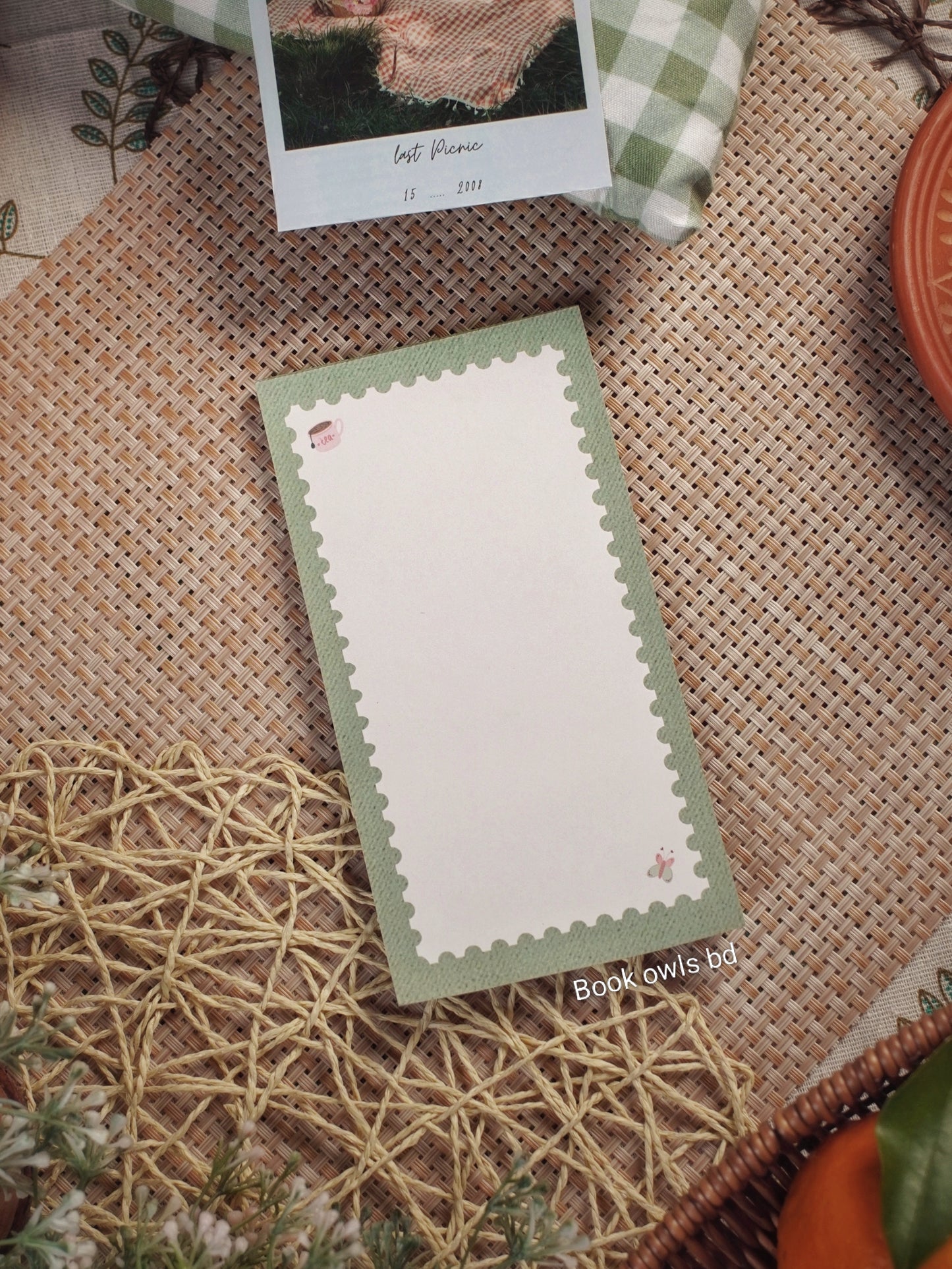 SNNP02 - Cozy Picnic - Notepad